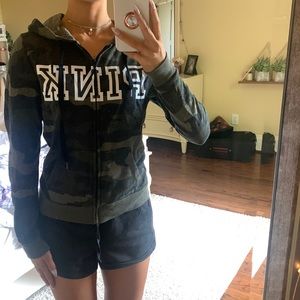 PINK Victoria’s Secret Fleece Zip-Up Everyday Green Camo Hoodie